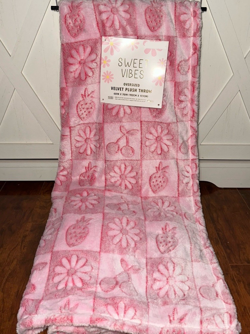 Sweet Vibes Checkered Pink Cherry with Daisies Plush Velvet Throw Blanket